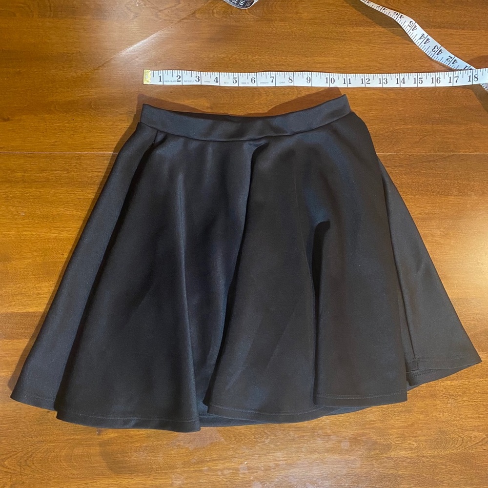 Skater Skirt • Size Small & Stretchy